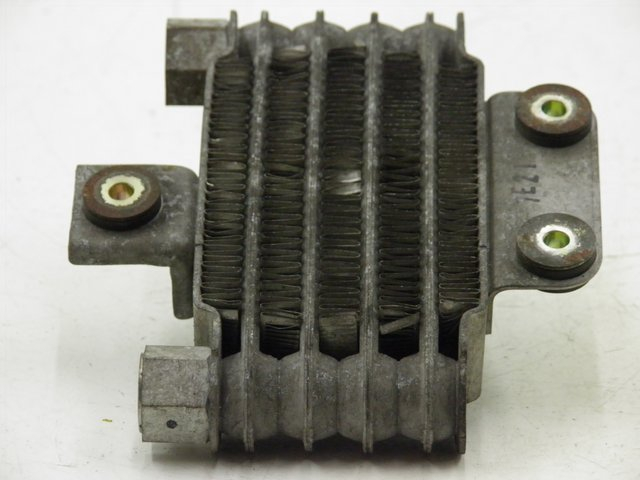 photo de OIL COOLER DAELIM VJ ROADWIN 125 (2008 - 2010) - Zoom on usage condition