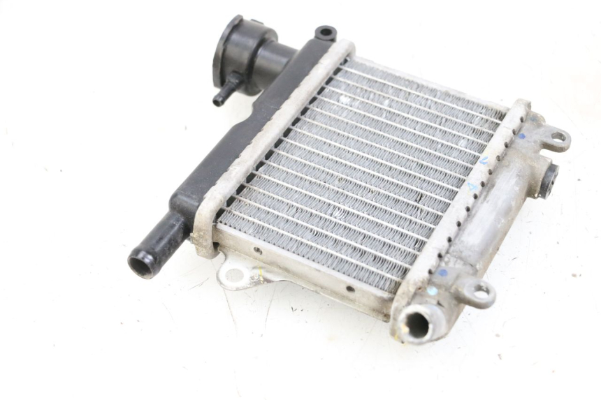 photo de RADIATOR YAMAHA NEOS NEO'S 4T 50 (2008 - 2016) - Technical close-up