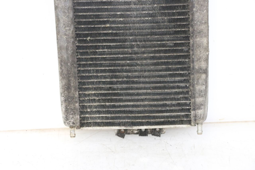 photo de RADIATOR PIAGGIO XEVO - X EVO 125 (2007 - 2016) - Fixing points details