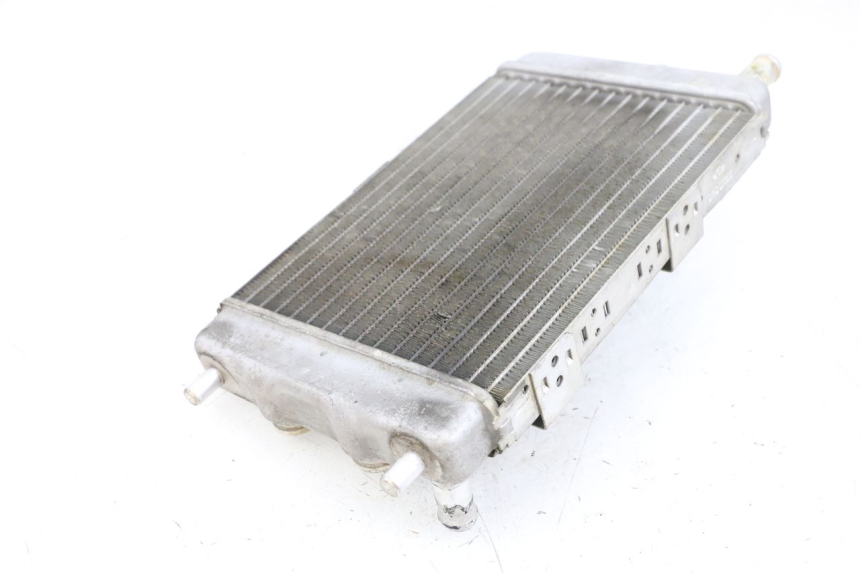 photo de RADIATOR YAMAHA YP MAJESTY 125 (2002 - 2006) - Alternative perspective