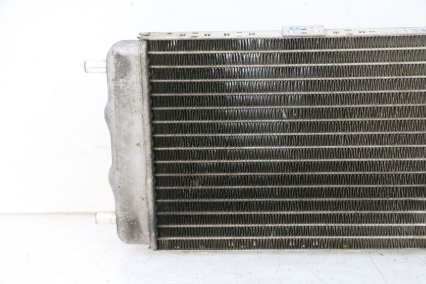 photo de RADIATOR YAMAHA YP MAJESTY 125 (2002 - 2006) - Fixing points details
