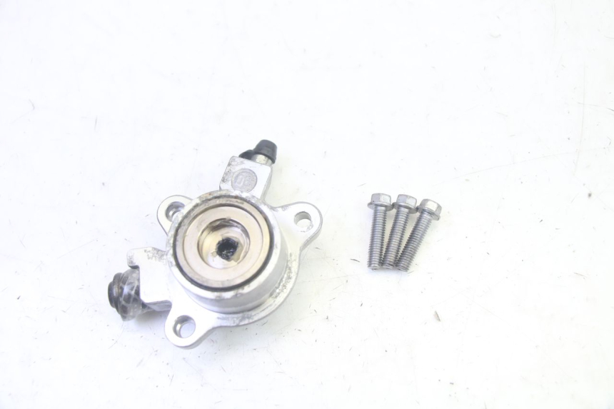 photo de CLUTCH SLAVE CYLINDER YAMAHA FJR ABS 1300 (2006 - 2012) - Alternative perspective