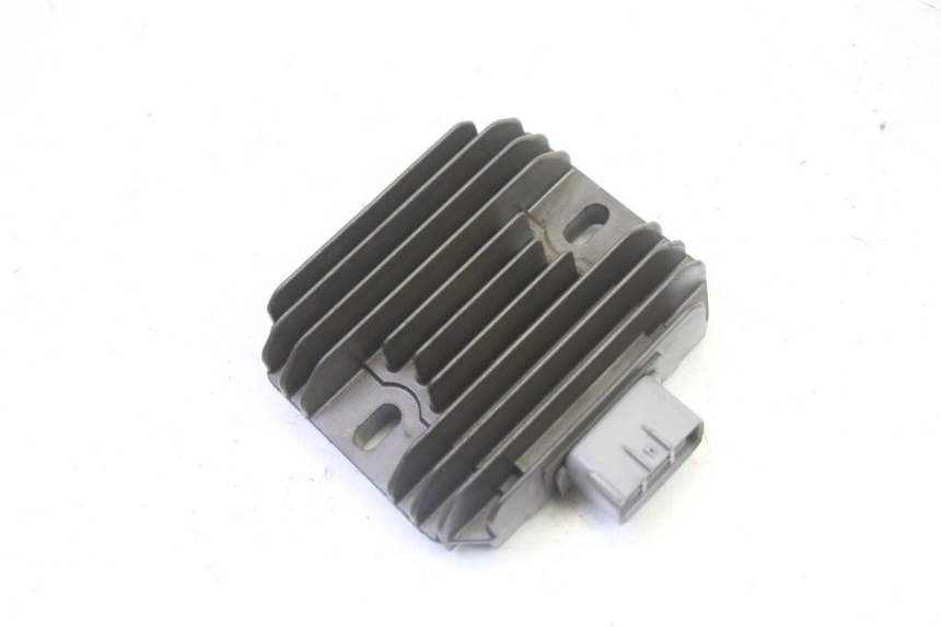 photo de CHARGING REGULATOR SUZUKI BURGMAN 125 (2007 - 2014)