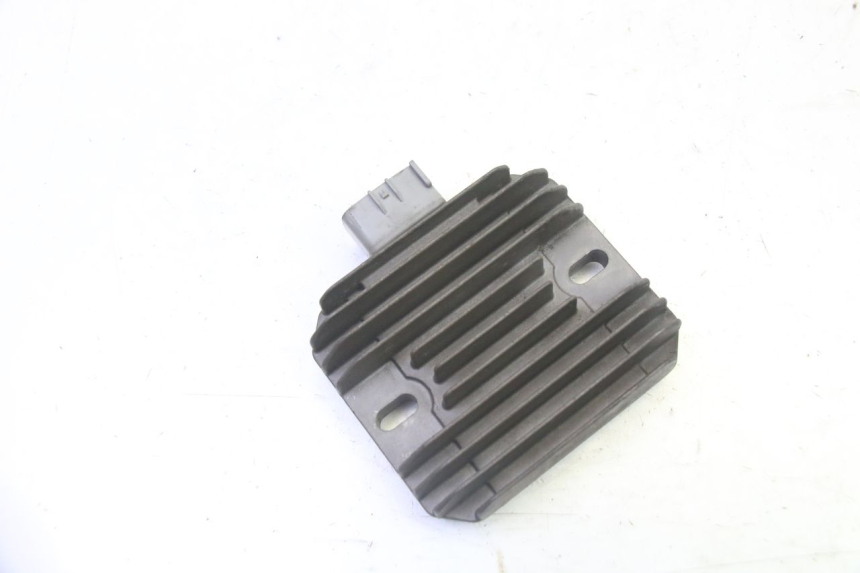 photo de CHARGING REGULATOR SUZUKI BURGMAN 125 (2007 - 2014)