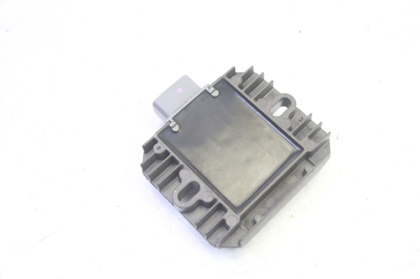 photo de CHARGING REGULATOR SUZUKI BURGMAN 125 (2007 - 2014) - Zoom on usage condition