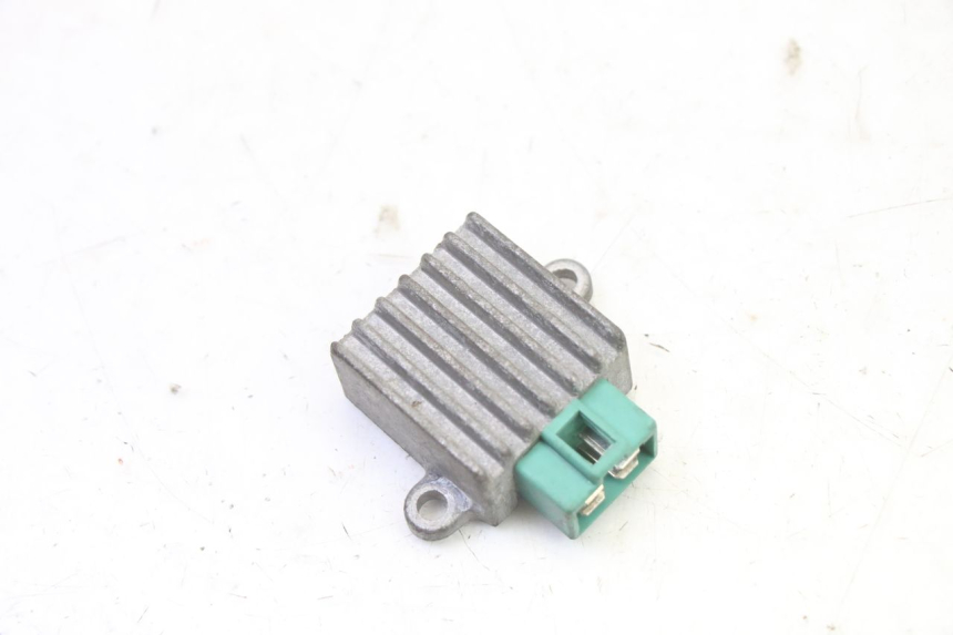 photo de REGULATOR YAMAHA BW'S 100 (1999 - 2002)