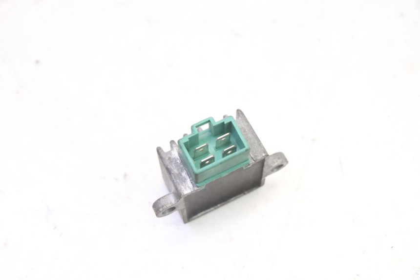 photo de REGULATOR YAMAHA BW'S 100 (1999 - 2002)