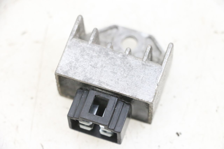 photo de CHARGING REGULATOR YAMAHA BW'S EASY 50 (2013 - 2016) - Main view