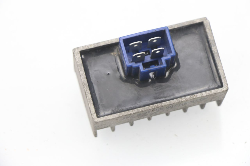 photo de REGULATOR HONDA CBF 125 (2009 - 2015)