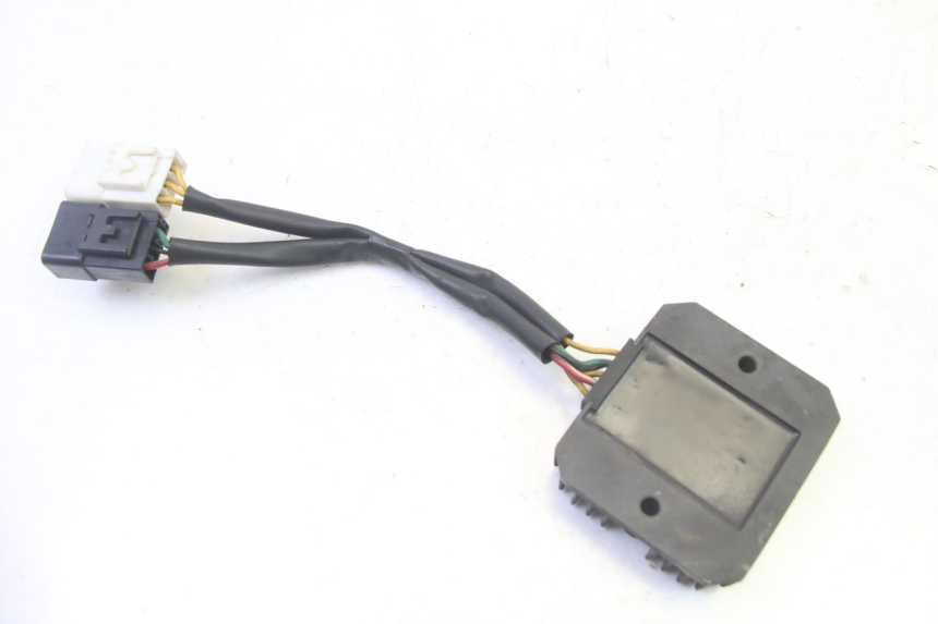 photo de CHARGING REGULATOR HONDA FES S-WING SWING ABS 125 (2007 - 2015)