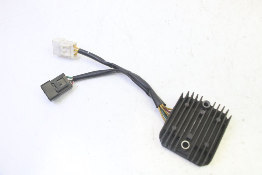 photo de CHARGING REGULATOR HONDA FES S-WING SWING ABS 125 (2007 - 2015)