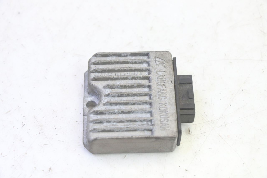 photo de CHARGING REGULATOR PIAGGIO FLY 4T 50 (2013 - 2017) - Component detail