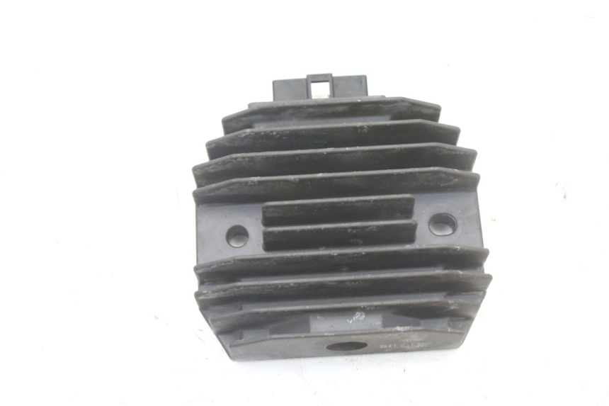 photo de REGULATOR YAMAHA FZ6 FAZER S2 600 (2007 - 2011)