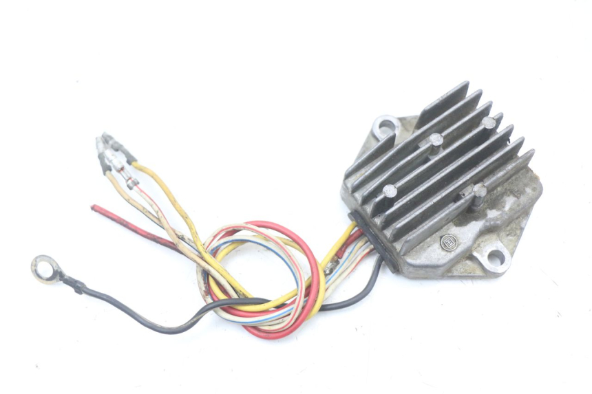 photo de REGULATOR SUZUKI GSX E 250 (1982 - 1983)