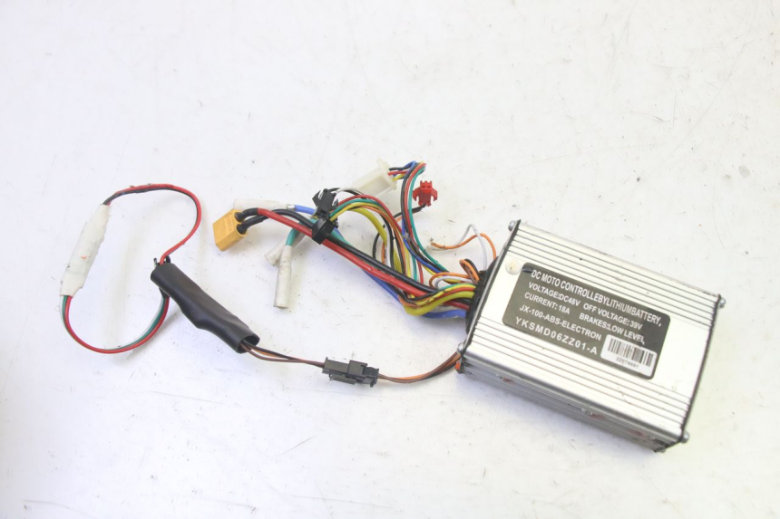 photo de REGULATOR HITWAY H5 1