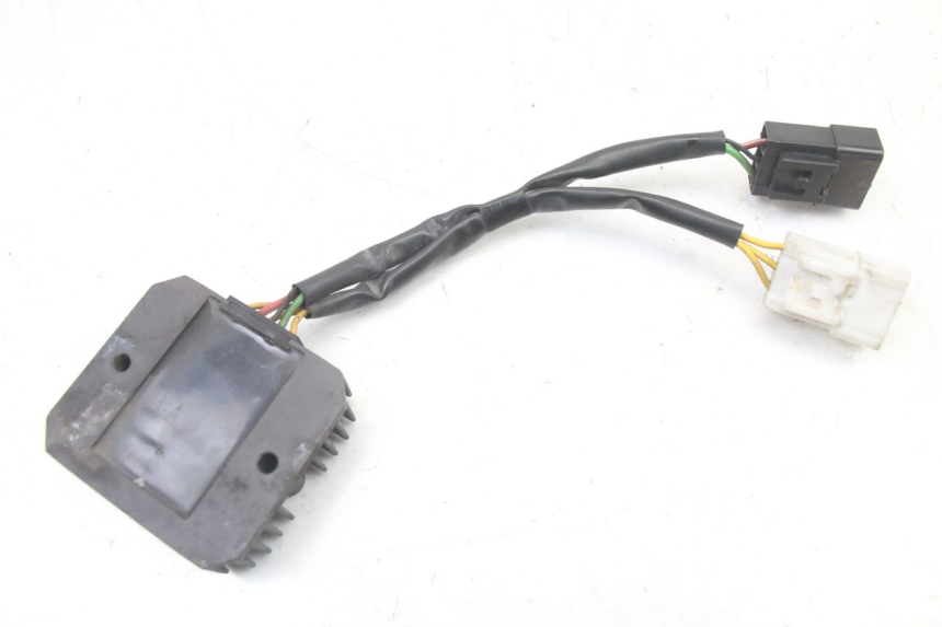 photo de CHARGING REGULATOR HONDA FES S-WING SWING ABS 125 (2007 - 2015)