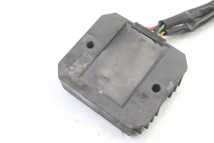 photo de CHARGING REGULATOR HONDA FES S-WING SWING ABS 125 (2007 - 2015)