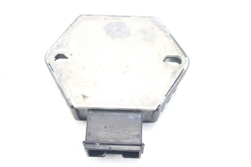 photo de CHARGING REGULATOR HONDA VFR FI RC46 800 (1998 - 2001)