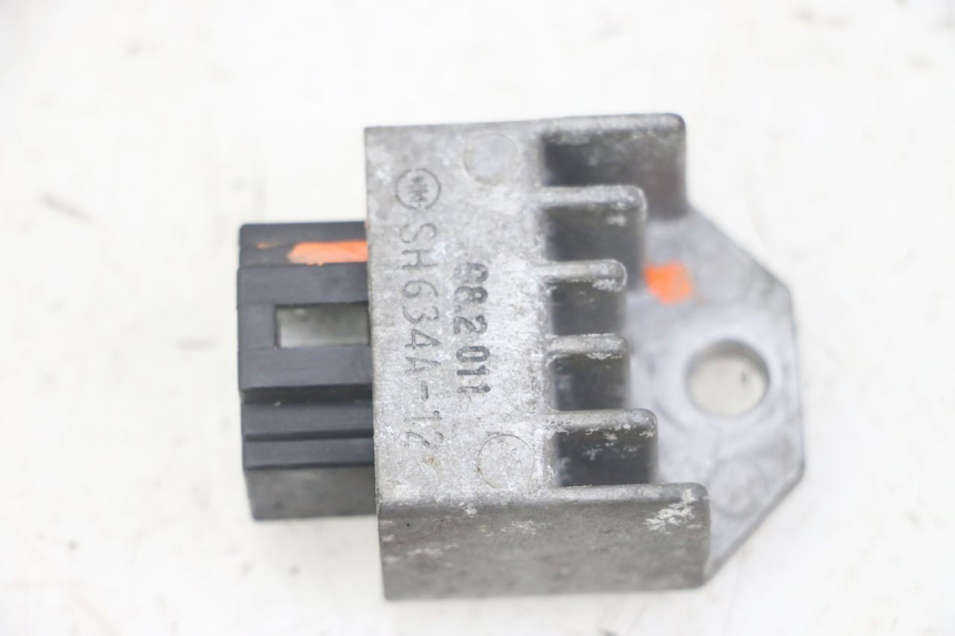 photo de REGULATOR PEUGEOT JET FORCE CARBU 50 (2003 - 2016)