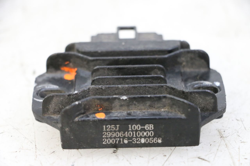 photo de REGULATOR KEEWAY K-LIGHT KLIGHT 125 (2018 - 2025) - Alternative perspective