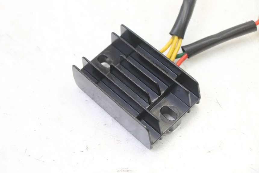 photo de CHARGING REGULATOR PEUGEOT KISBEE 2T 50 (2018 - 2022)