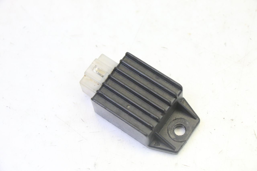 photo de CHARGING REGULATOR PEUGEOT KISBEE 2T 50 (2010 - 2017)