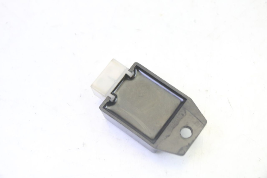 photo de CHARGING REGULATOR PEUGEOT KISBEE 2T 50 (2010 - 2017)