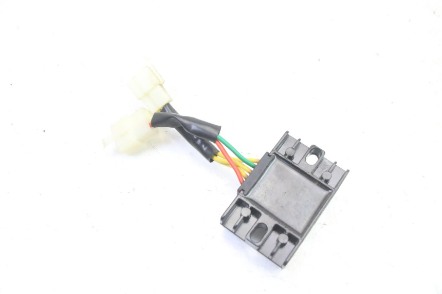photo de CHARGING REGULATOR PEUGEOT KISBEE 4T 50 (2018 - 2022)