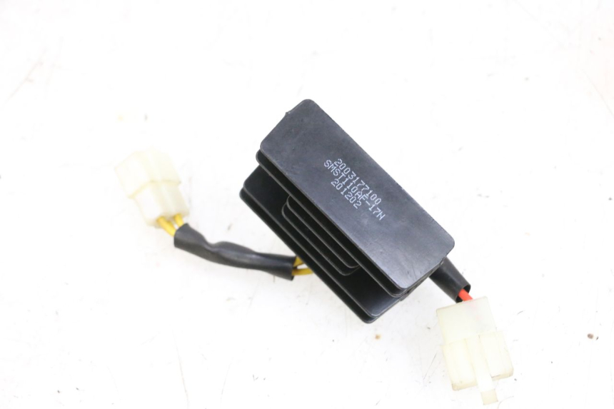 photo de CHARGING REGULATOR PEUGEOT KISBEE 4T 50 (2018 - 2022) - Alternative perspective