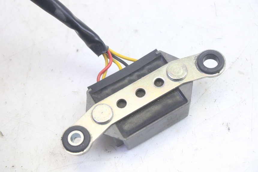 photo de REGULATOR KAWASAKI KXF KX-F 250 (2017 - 2019) - Technical close-up