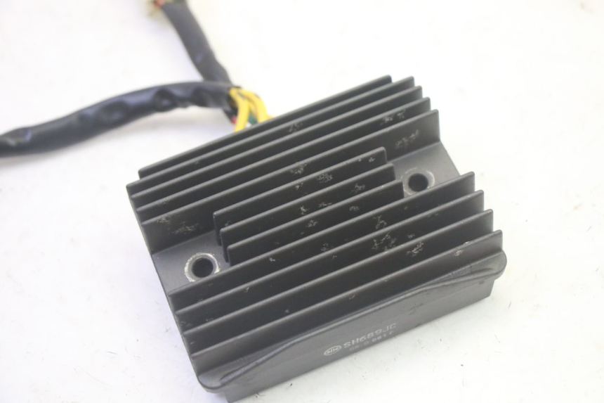 photo de REGULATOR PIAGGIO MP3 HPE 350 (2018 - 2020) - Component detail