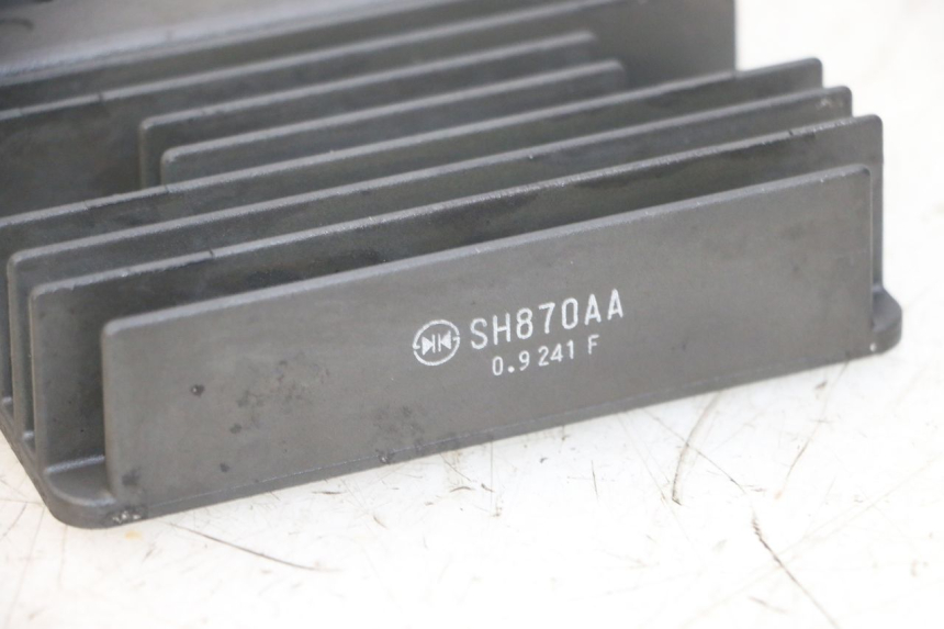 photo de REGULATOR PIAGGIO MP3 HPE 300 (2019 - 2026) - Component detail