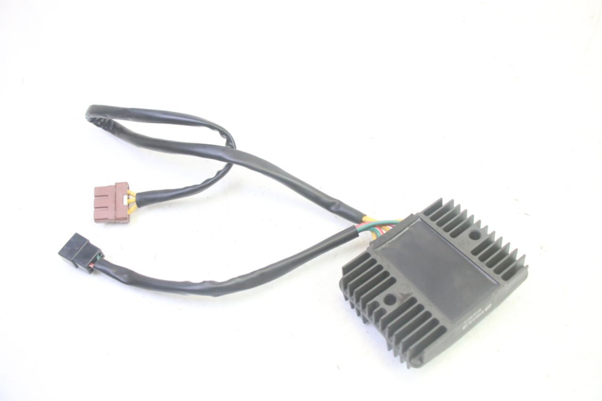 photo de CHARGING REGULATOR PIAGGIO MP3 LT 400 (2007 - 2012) - Technical close-up