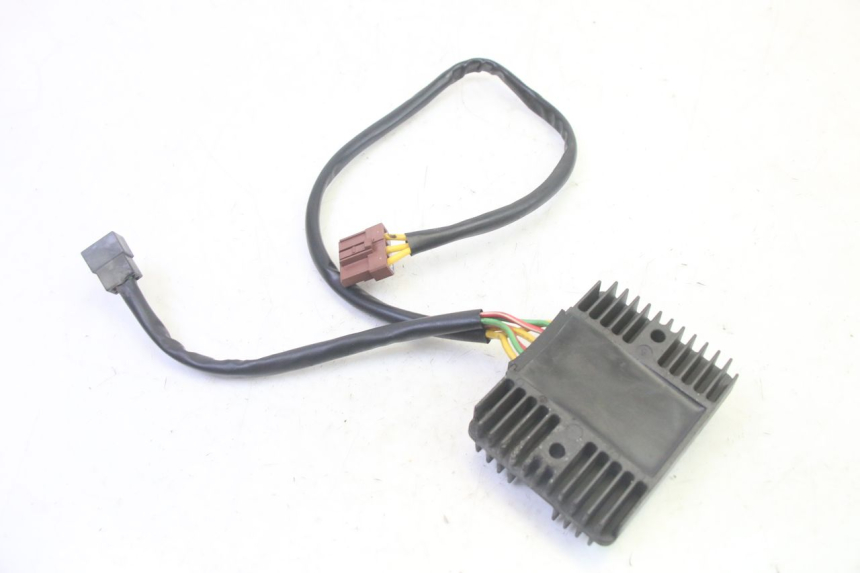 photo de CHARGING REGULATOR PIAGGIO MP3 RL 250 (2007 - 2010) - Product overview