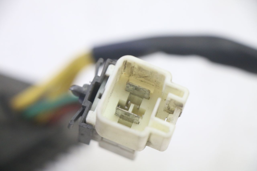 photo de REGULATOR PIAGGIO MP3 500 (2016 - 2018) - Fixing points details