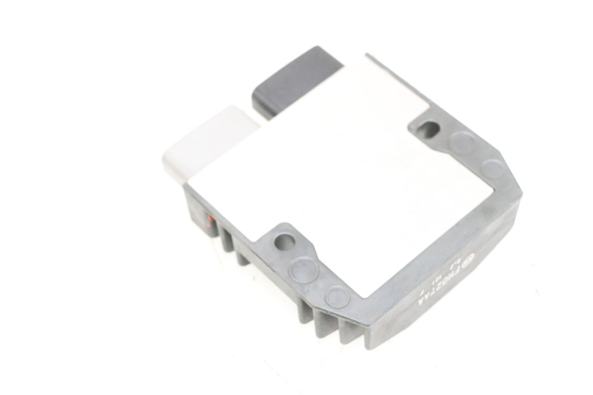 photo de REGULATOR YAMAHA MT-07 MT07 ABS 700 (2018 - 2020) - Alternative perspective