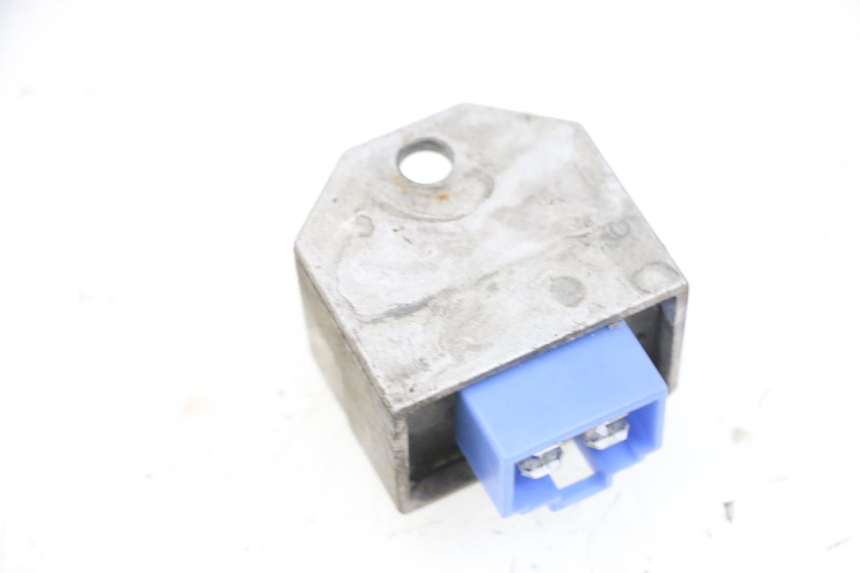 photo de REGULATOR YAMAHA NEO'S NEOS 2T 50 (1998 - 2007) - Zoom on usage condition