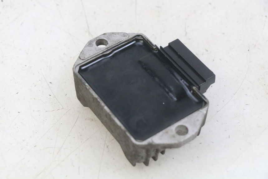 photo de CHARGING REGULATOR PIAGGIO NEW TYPHOON 50 (2010 - 2017)