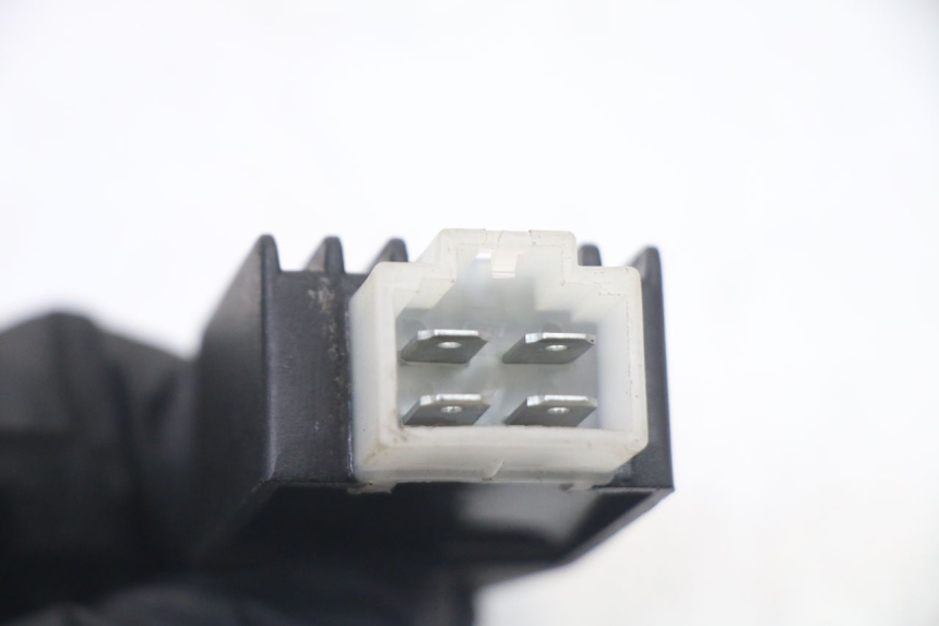 photo de CHARGING REGULATOR PEUGEOT KISBEE 2T 50 (2010 - 2017)