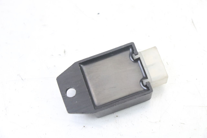 photo de CHARGING REGULATOR PEUGEOT KISBEE 2T 50 (2010 - 2017)