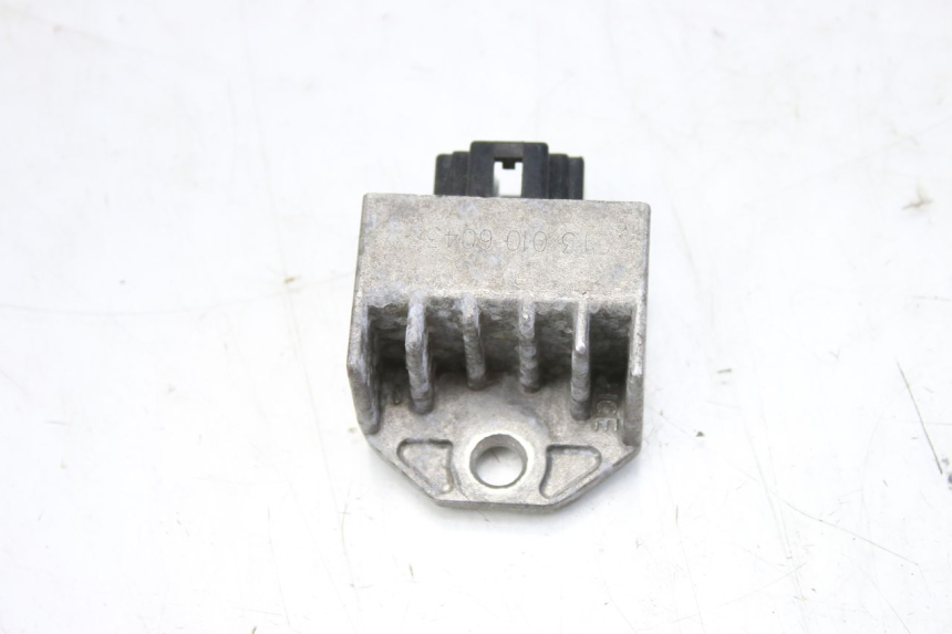 photo de CHARGING REGULATOR PEUGEOT TWEET 125 (2010 - 2017)