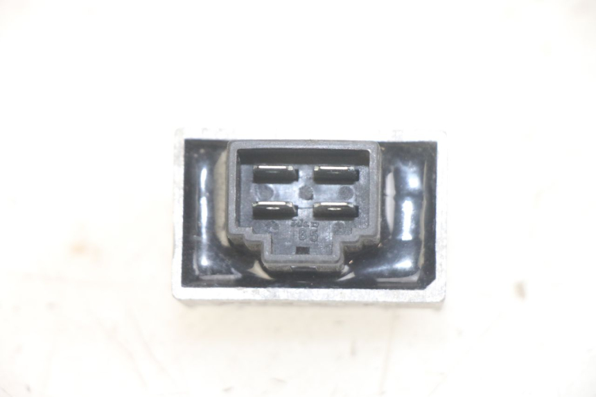 photo de CHARGING REGULATOR PEUGEOT TWEET 4T 50 (2014 - 2019)