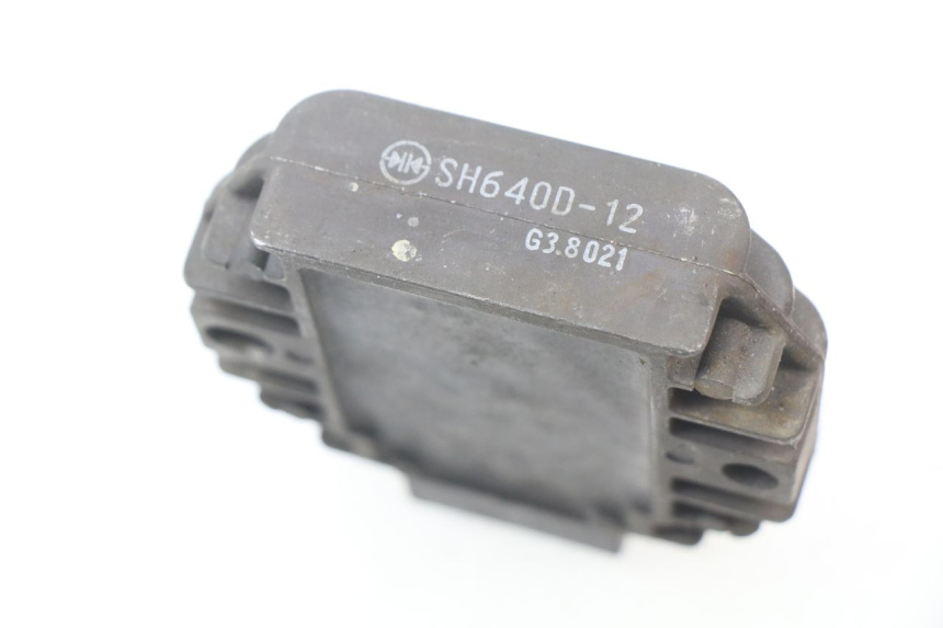 photo de REGULATOR PIAGGIO BEVERLY 125 (1998 - 2005)