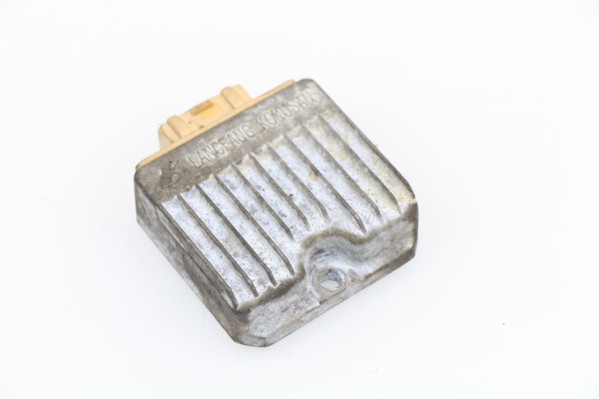 photo de REGULATOR PIAGGIO FLY 4T 50 (2004 - 2010)