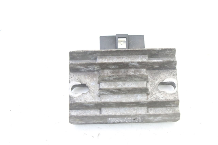 photo de CHARGING REGULATOR PIAGGIO VESPA GRANTURISMO 125 (2003 - 2007)
