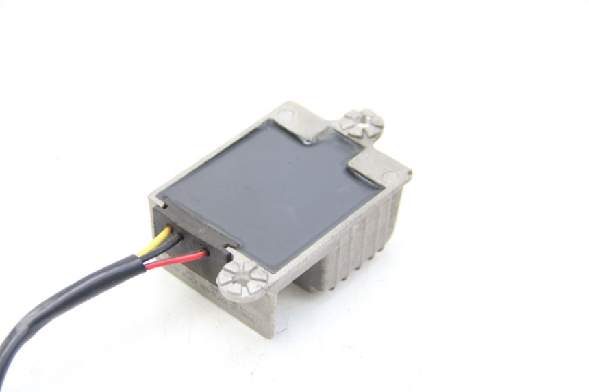 photo de CHARGING REGULATOR LVNENG S5 1 (2019 - 2023)
