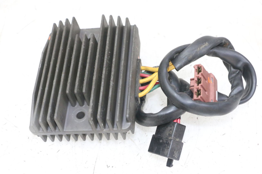 photo de REGULATOR PEUGEOT SATELIS 125 (2013 - 2018)