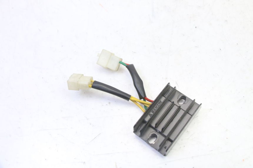 photo de REGULATOR PEUGEOT STREETZONE I 2T 50 (2018 - 2020)