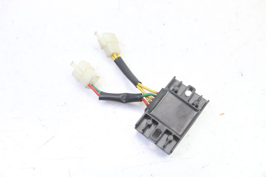 photo de REGULATOR PEUGEOT STREETZONE I 2T 50 (2018 - 2020)