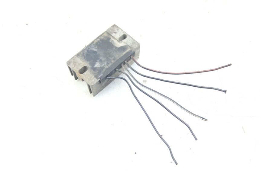 photo de CHARGING REGULATOR SUZUKI UH BURGMAN 125 (2002 - 2006)
